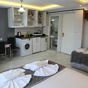 https://arat-apartments.istanbul-turkeyhotels.com