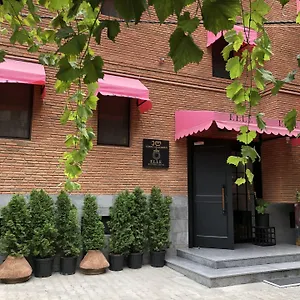 elle-boutique.hoteltbilisi.net/